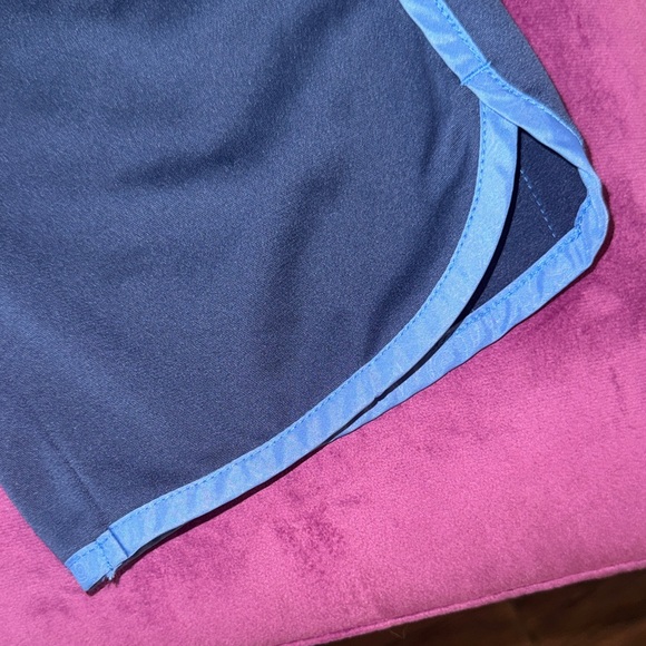 Nike Kids Navy Blue Track Pants Baby Blue Trim Pockets Girls Small size 7-8 - Picture 4 of 16